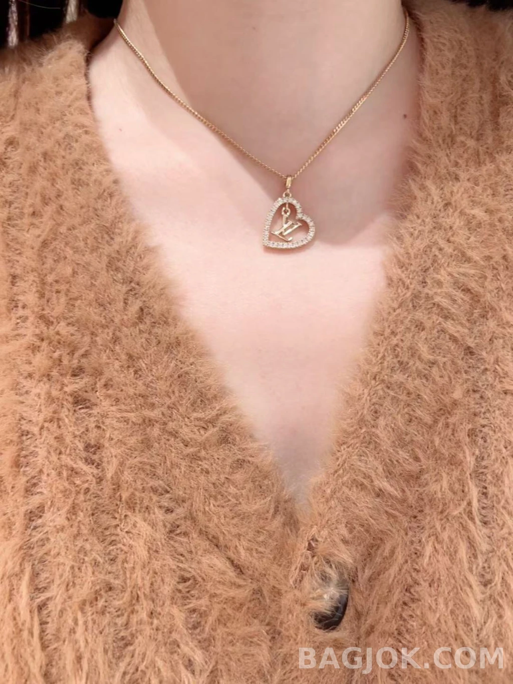 루이비통 Louis Vuitton 하트 로고 목걸이 상세 이미지