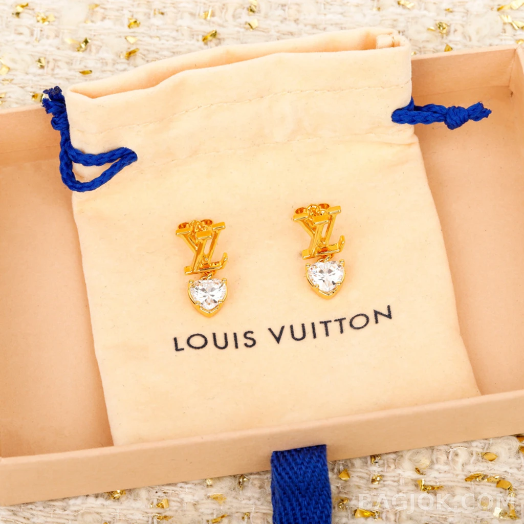 루이비통 Louis Vuitton 하트 스톤 로고 귀걸이 상세 이미지