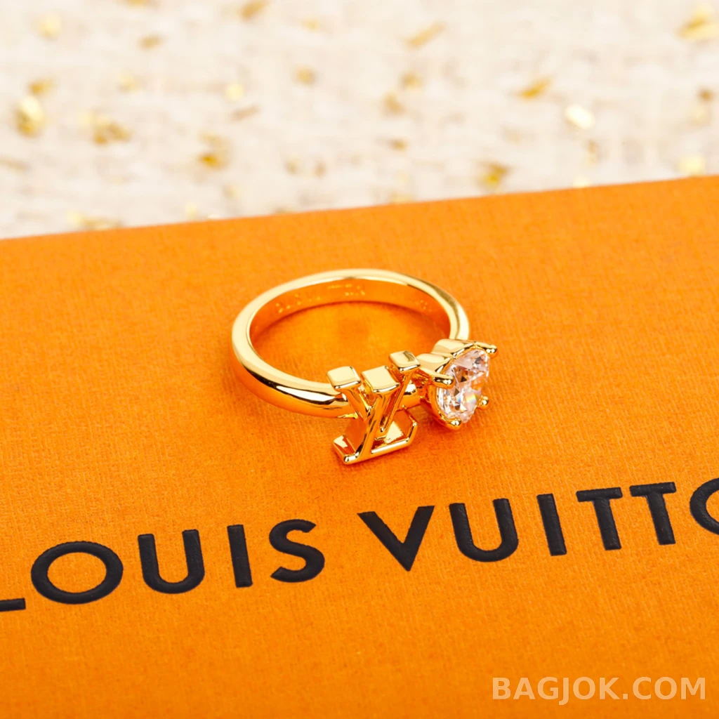 루이비통 Louis Vuitton 하트 스톤 로고 반지 상세 이미지