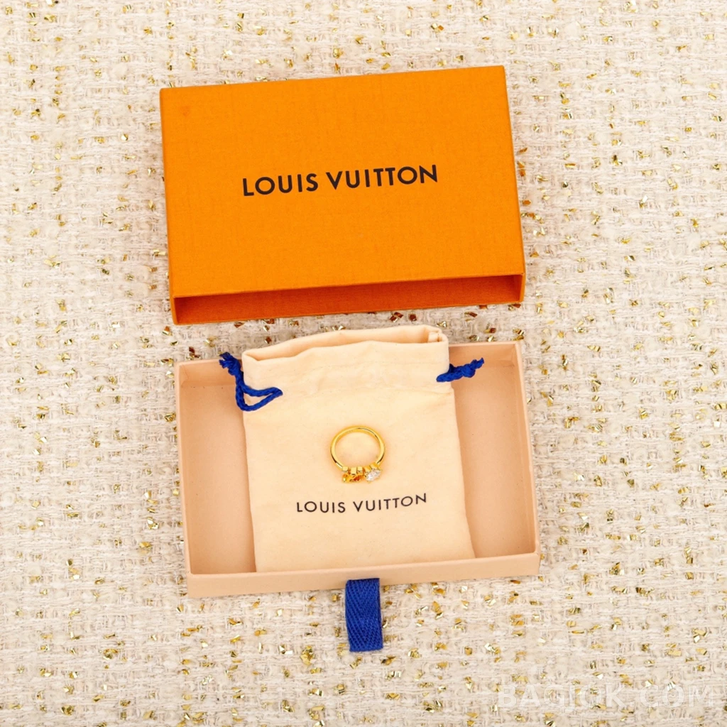 루이비통 Louis Vuitton 하트 스톤 로고 반지 상세 이미지