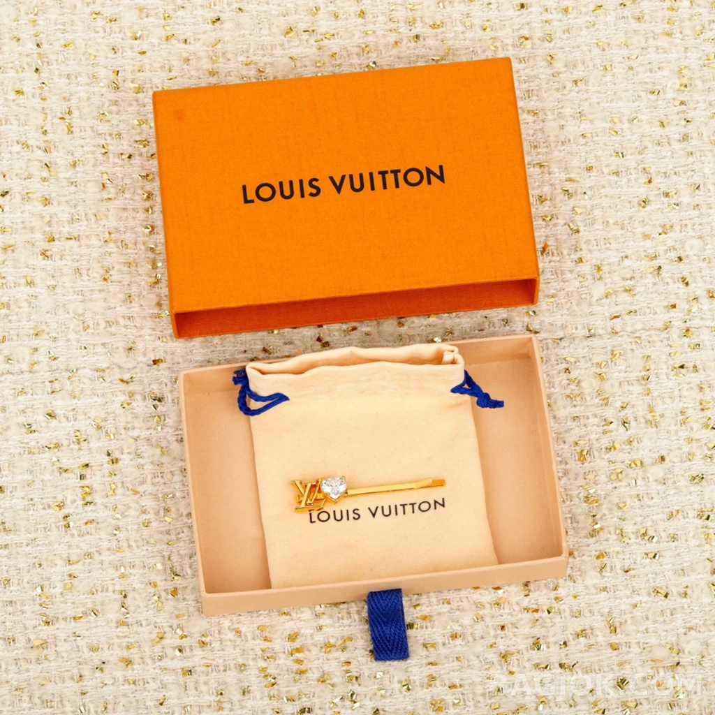 루이비통 Louis Vuitton 하트 스톤 로고 헤어클립 상세 이미지