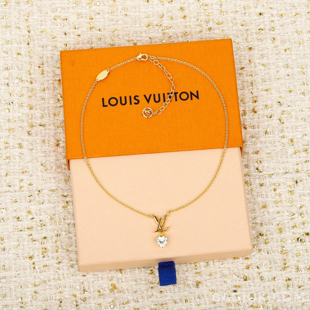루이비통 Louis Vuitton 하트 스톤 로고 목걸이 상세 이미지
