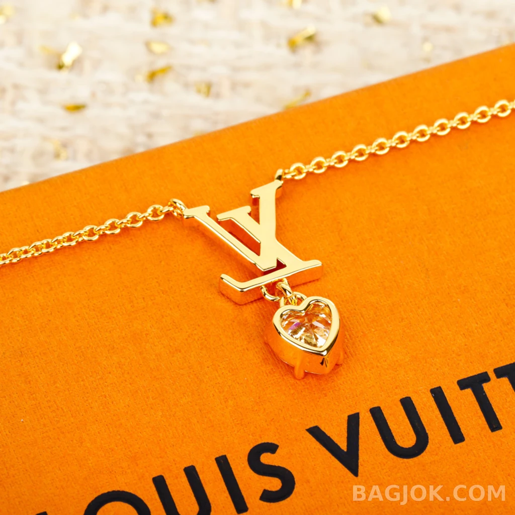 루이비통 Louis Vuitton 하트 스톤 로고 목걸이 상세 이미지