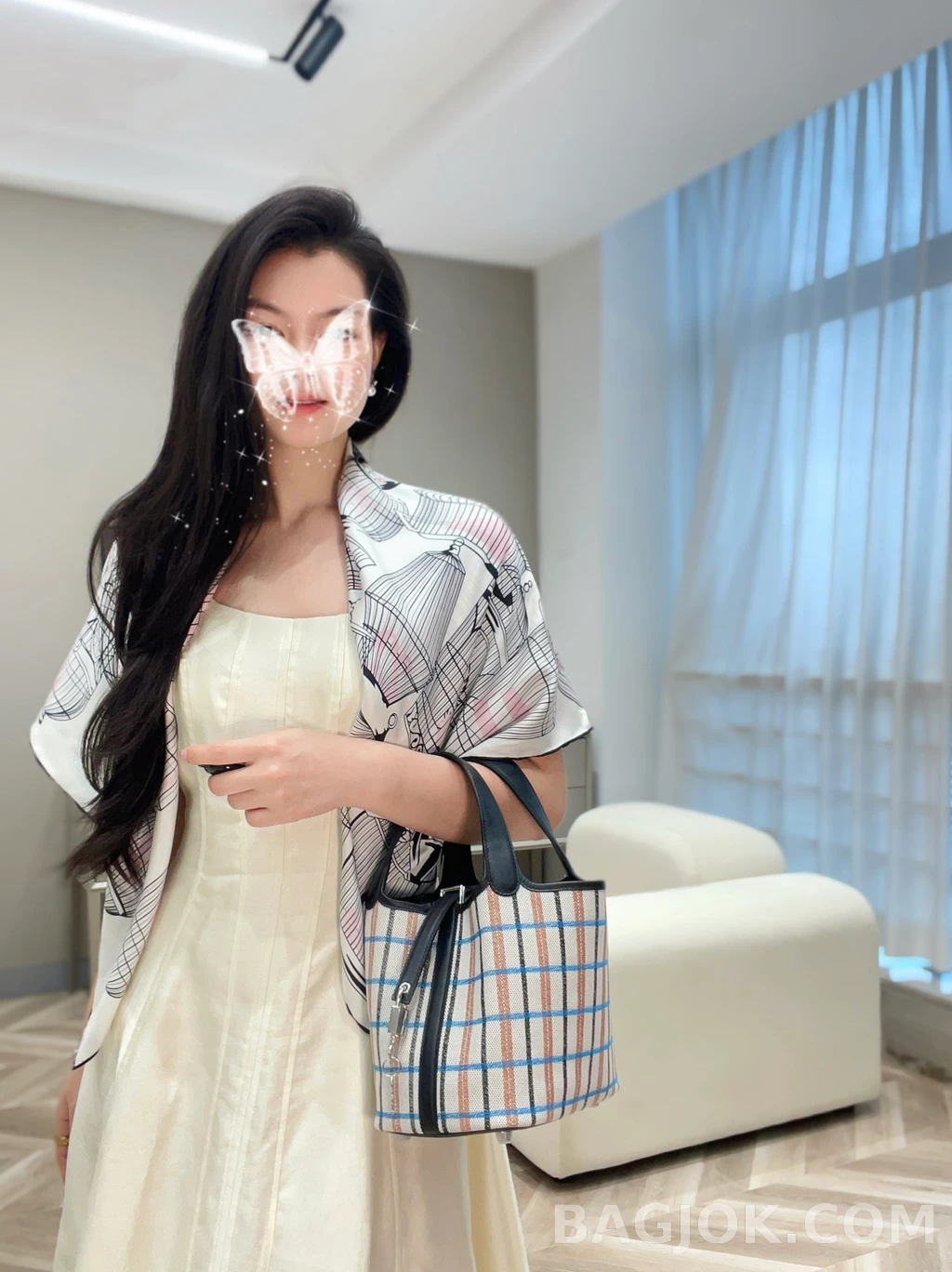 에르메스 Hermes 피코탄 락 18 캔버스 페인팅 '사랑의 미학' 상세 이미지