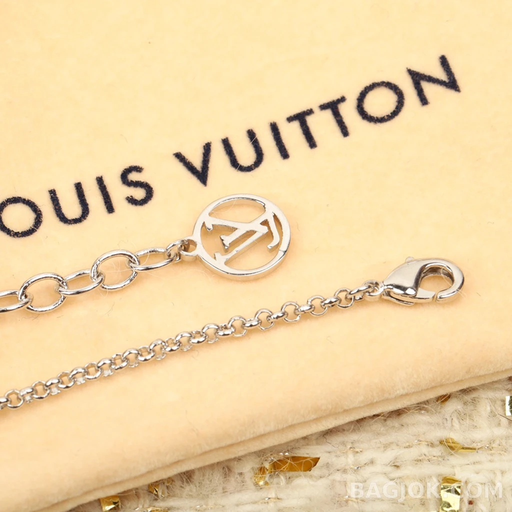 루이비통 Louis Vuitton LV 로고 서클 풀스톤 목걸이 상세 이미지