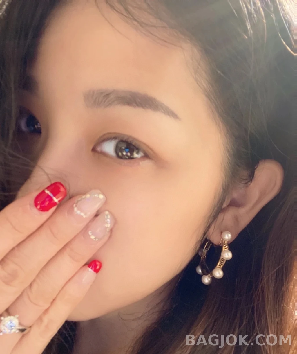 미우미우 Miu Miu 펄 서클 귀걸이 상세 이미지