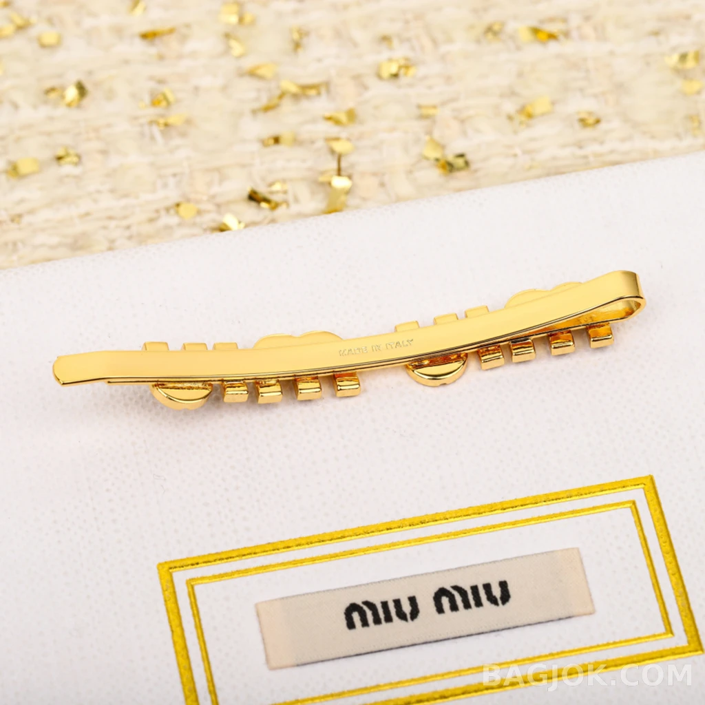미우미우 Miu Miu 로고 헤어클립 상세 이미지