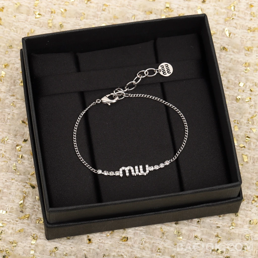 미우미우 Miu Miu 로고 풀스톤 팔찌 상세 이미지