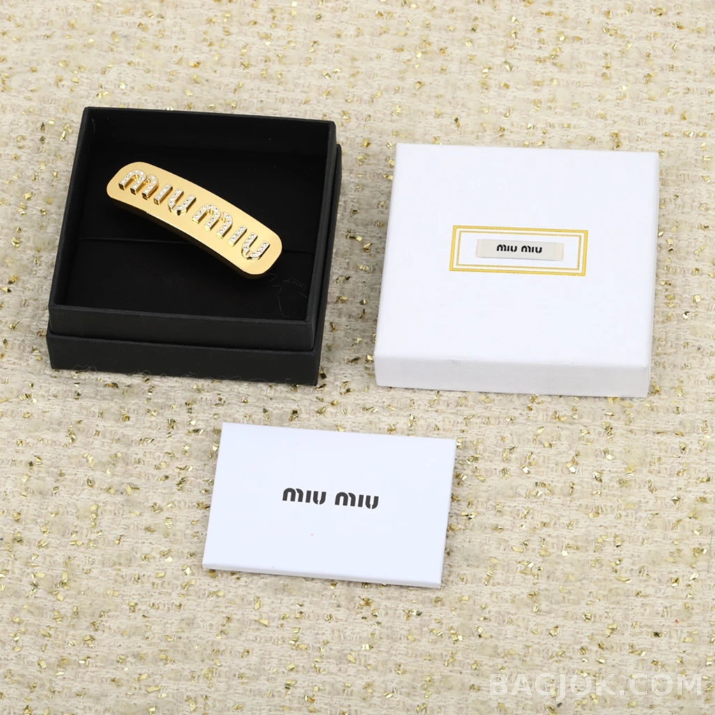 미우미우 Miu Miu 로고 풀스톤 헤어클립 상세 이미지