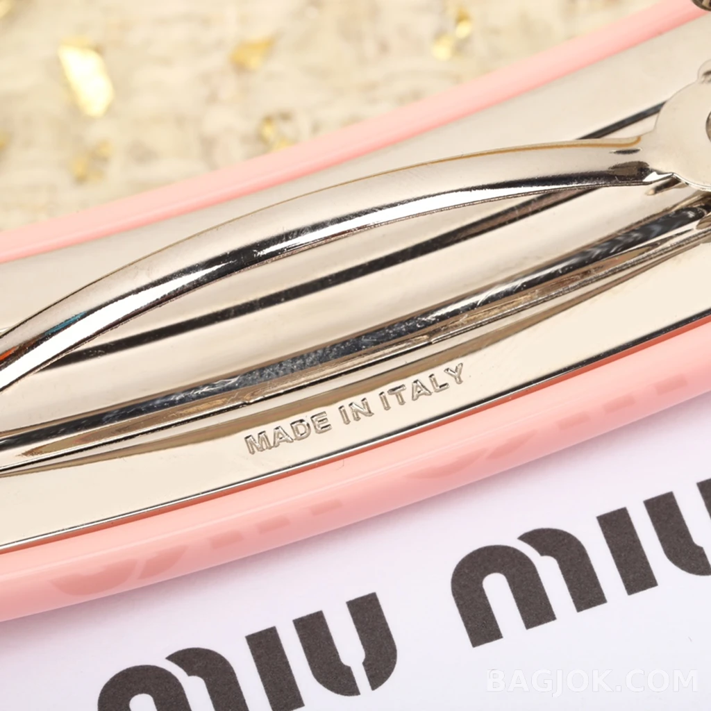 미우미우 Miu Miu 로고 풀스톤 헤어클립 상세 이미지