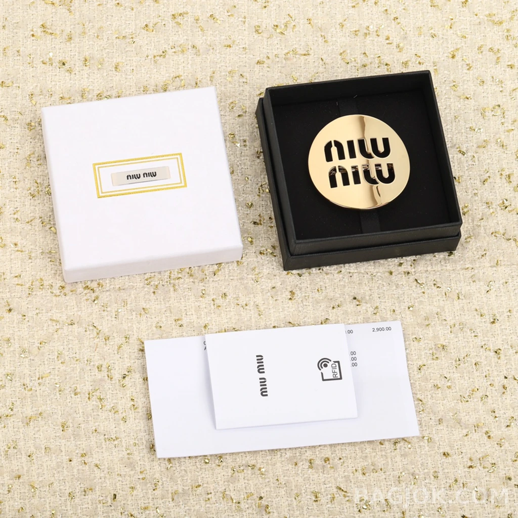 미우미우 Miu Miu 로고 원형 헤어클립 상세 이미지