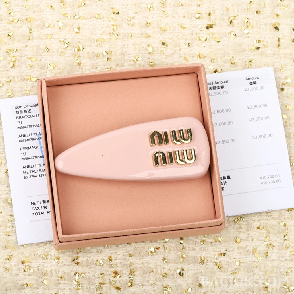 미우미우 Miu Miu 파스텔 로고 헤어클립 상세 이미지