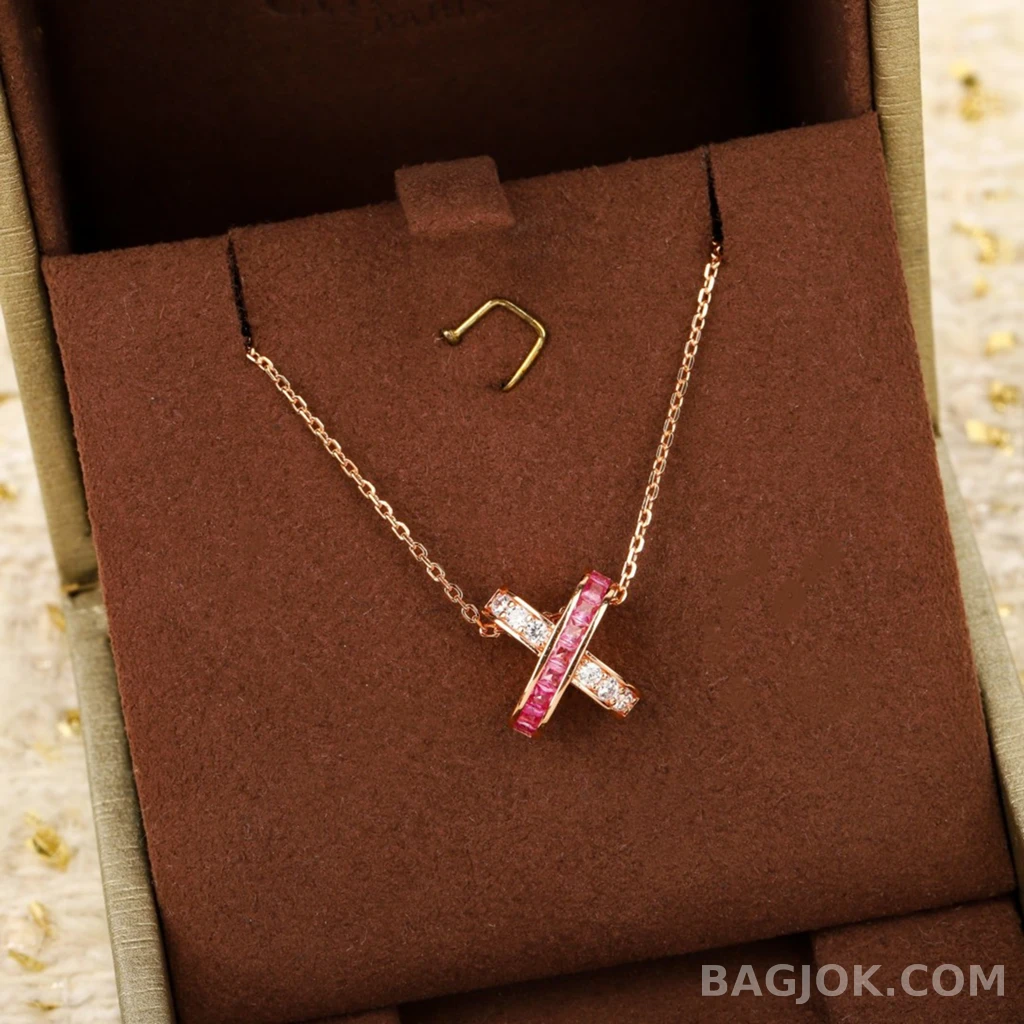 쇼메 Chaumet Jeux de Liens 크로스 목걸이 상세 이미지
