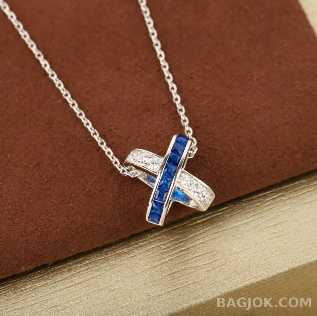 쇼메 Chaumet Jeux de Liens 크로스 목걸이 상세 이미지