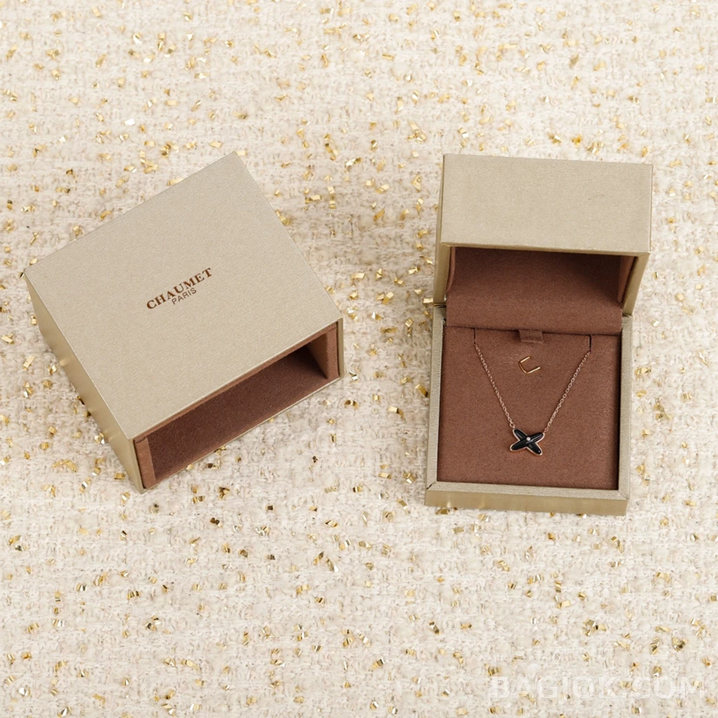 쇼메 Chaumet Liens 크로스 펜던트 목걸이 상세 이미지