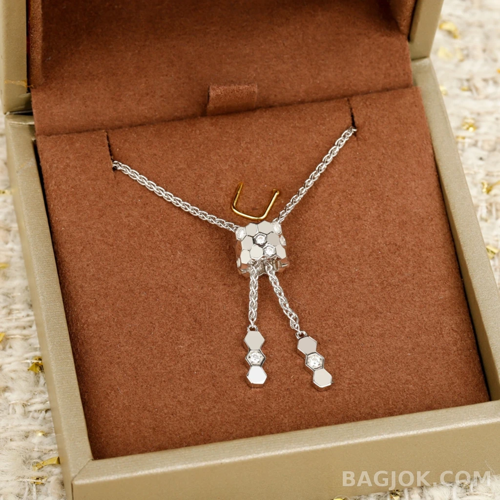 쇼메 Chaumet Bee My Love 헥사곤 슬라이드 목걸이 상세 이미지
