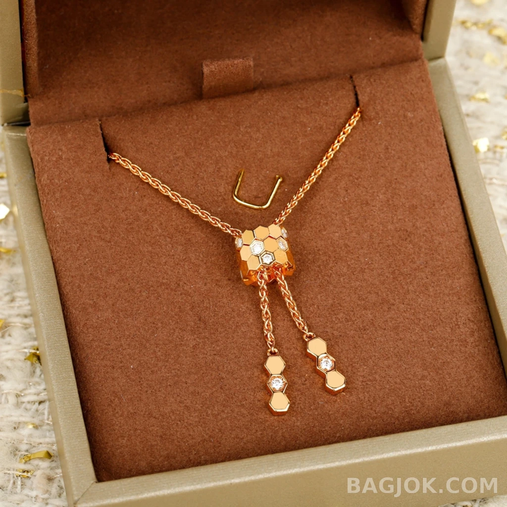 쇼메 Chaumet Bee My Love 헥사곤 슬라이드 목걸이 상세 이미지