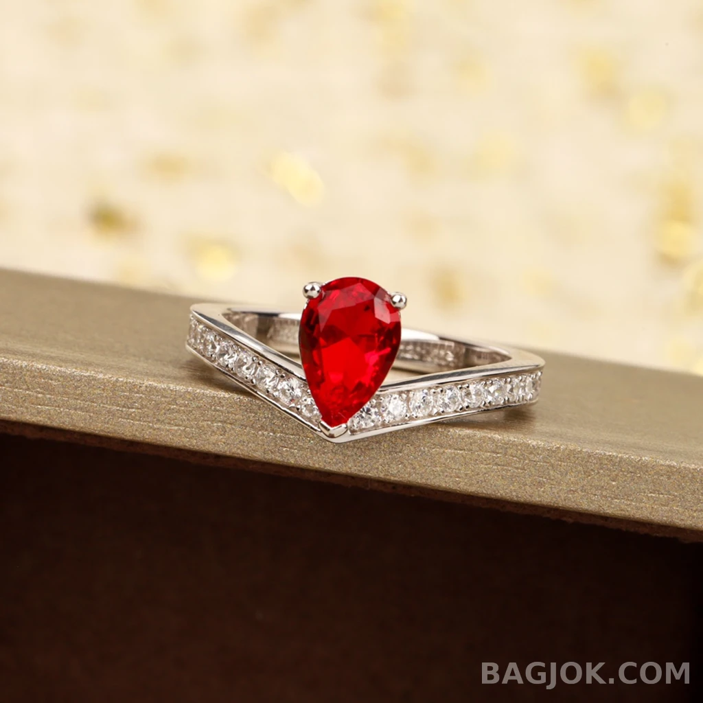 쇼메 Chaumet Joséphine 레드 스톤 반지 상세 이미지