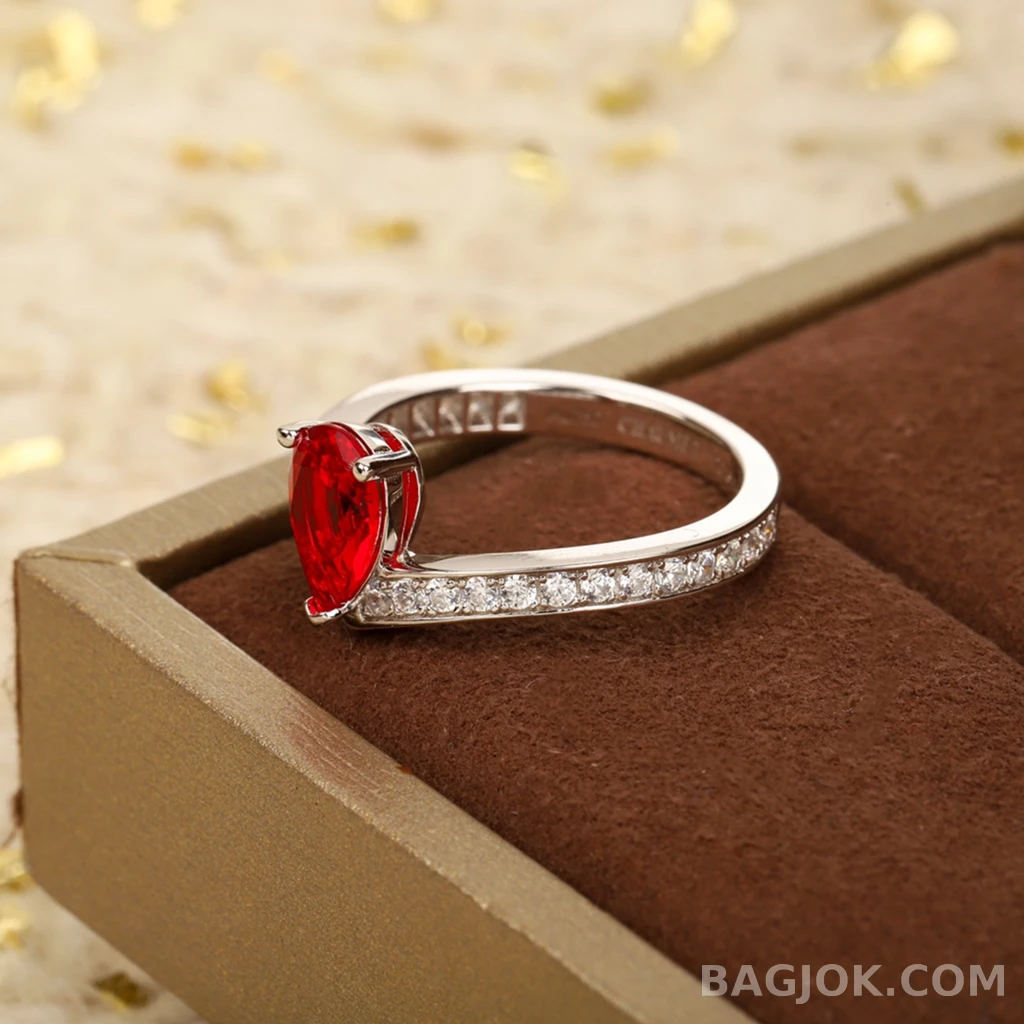 쇼메 Chaumet Joséphine 레드 스톤 반지 상세 이미지