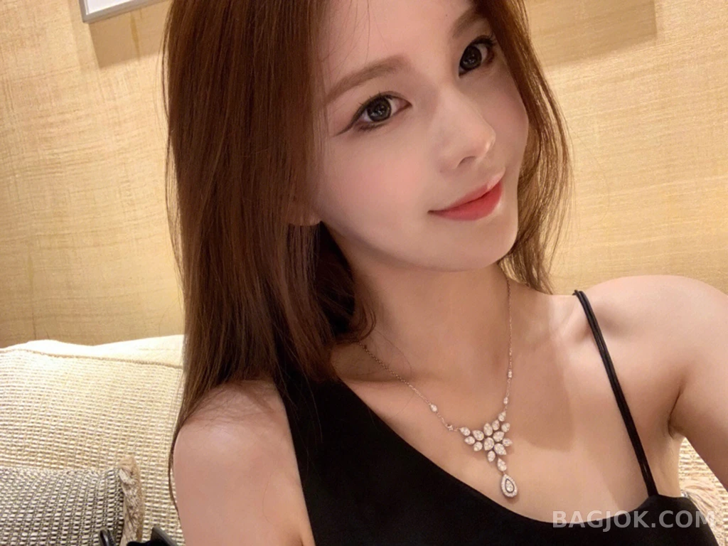 쇼메 Chaumet Joséphine 티어드롭 풀스톤 목걸이 상세 이미지
