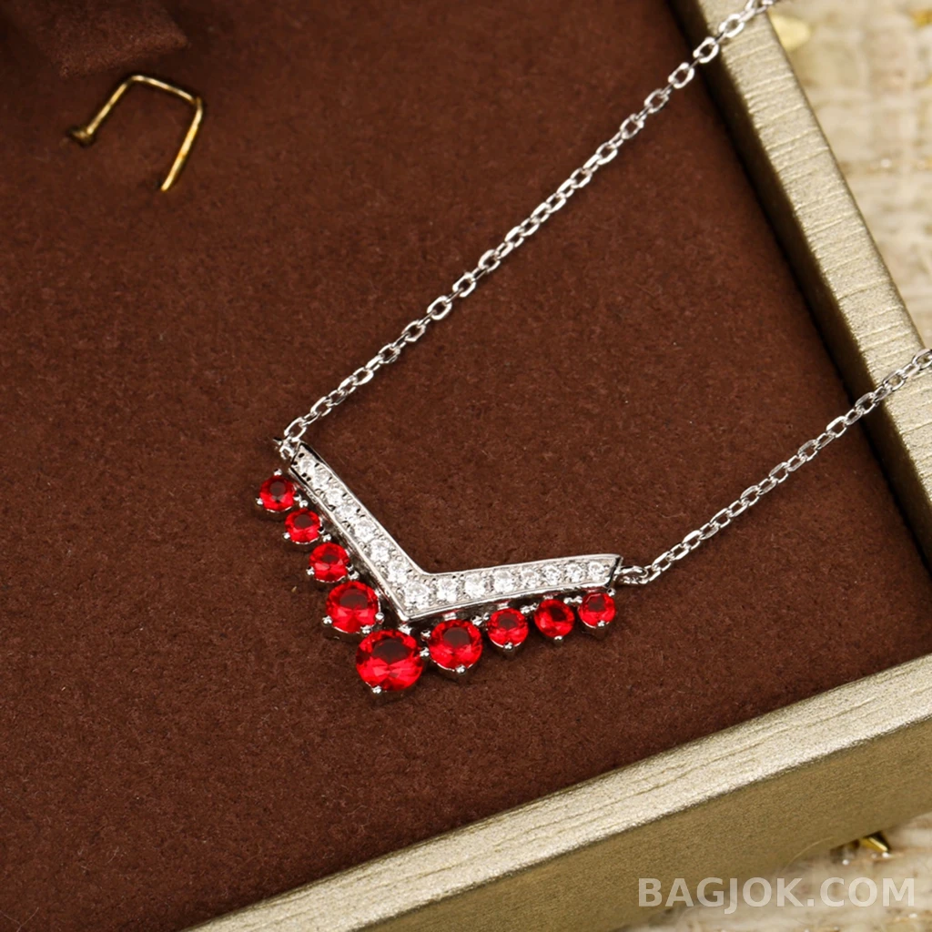 쇼메 Chaumet Joséphine V라인 레드 스톤 목걸이 상세 이미지