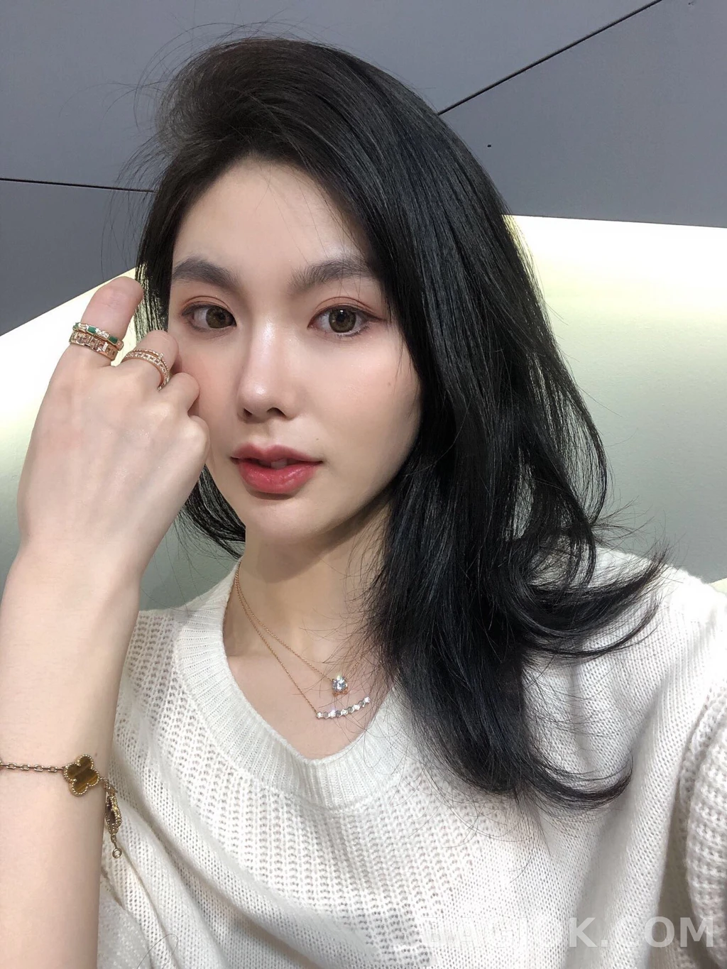 쇼메 Chaumet Bee My Love 헥사곤 바 목걸이 상세 이미지