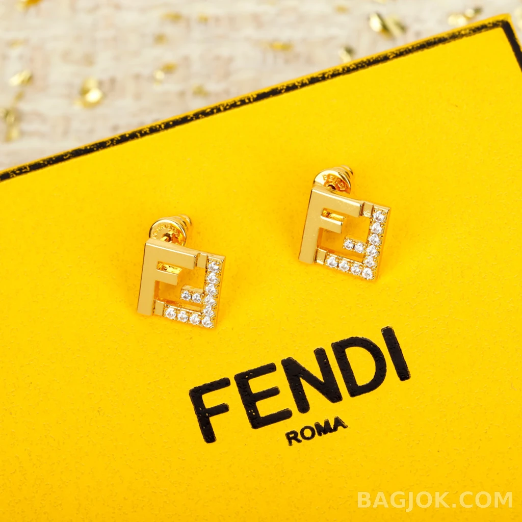 펜디 Fendi 로고 스터드 귀걸이 상세 이미지