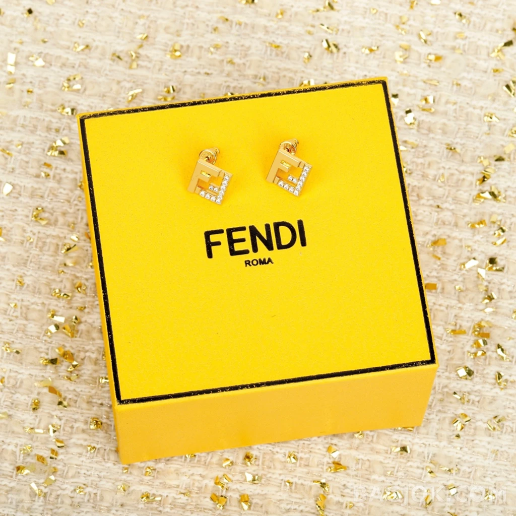 펜디 Fendi 로고 스터드 귀걸이 상세 이미지