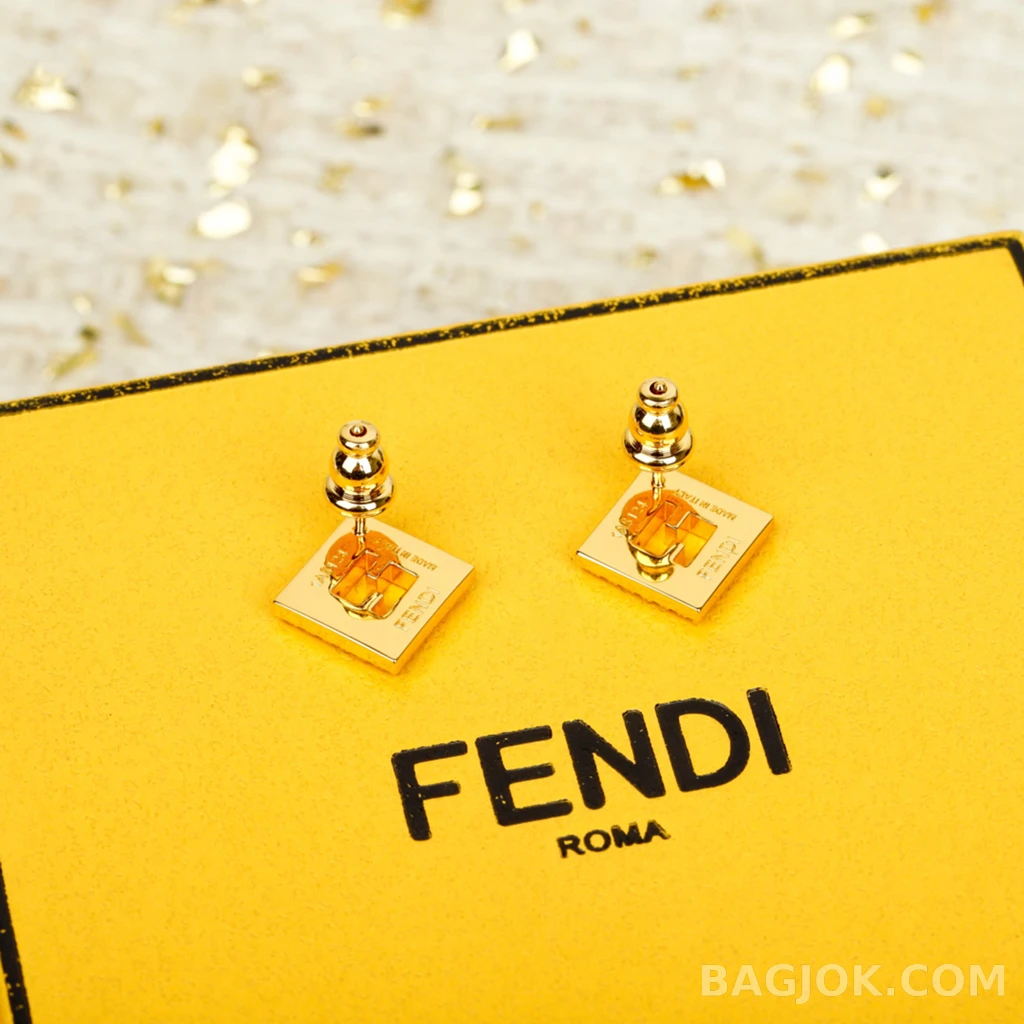 펜디 Fendi 로고 풀스톤 스터드 귀걸이 상세 이미지