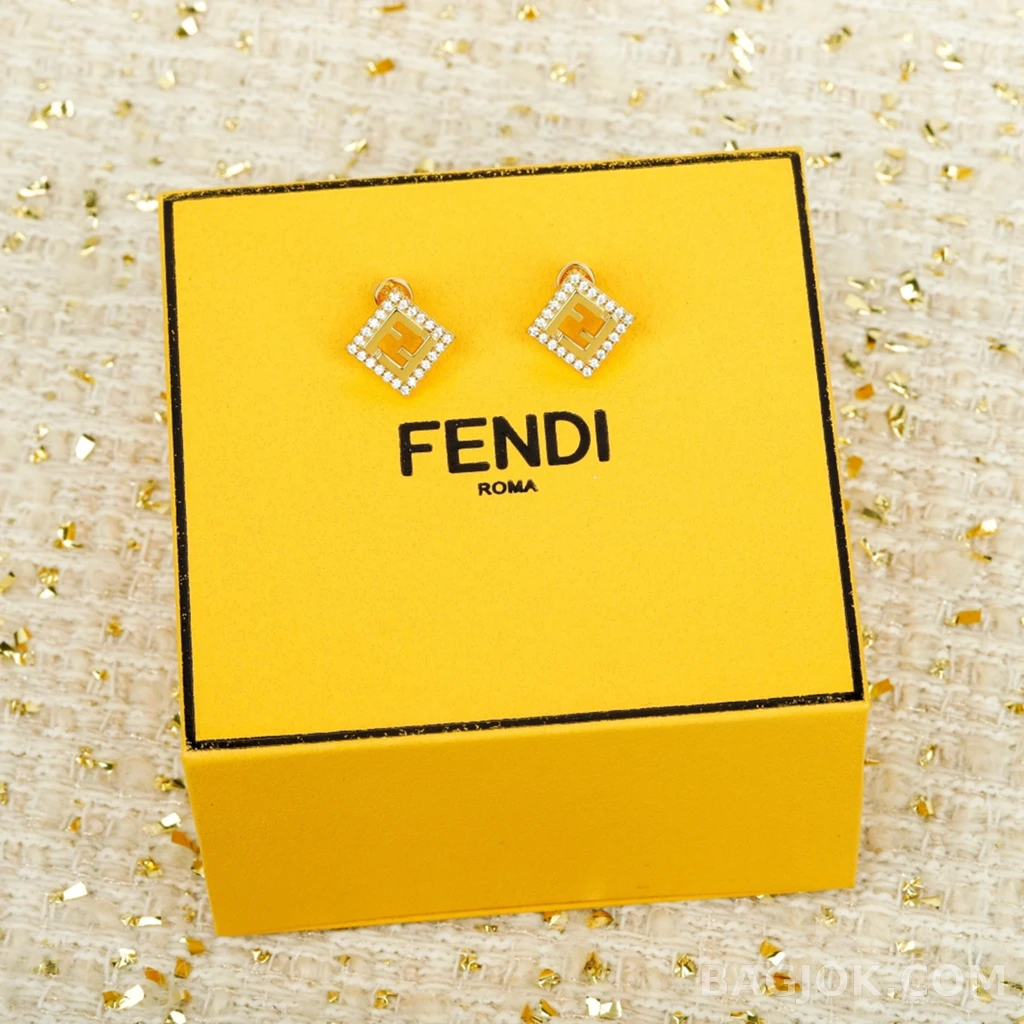 펜디 Fendi 로고 풀스톤 스터드 귀걸이 상세 이미지