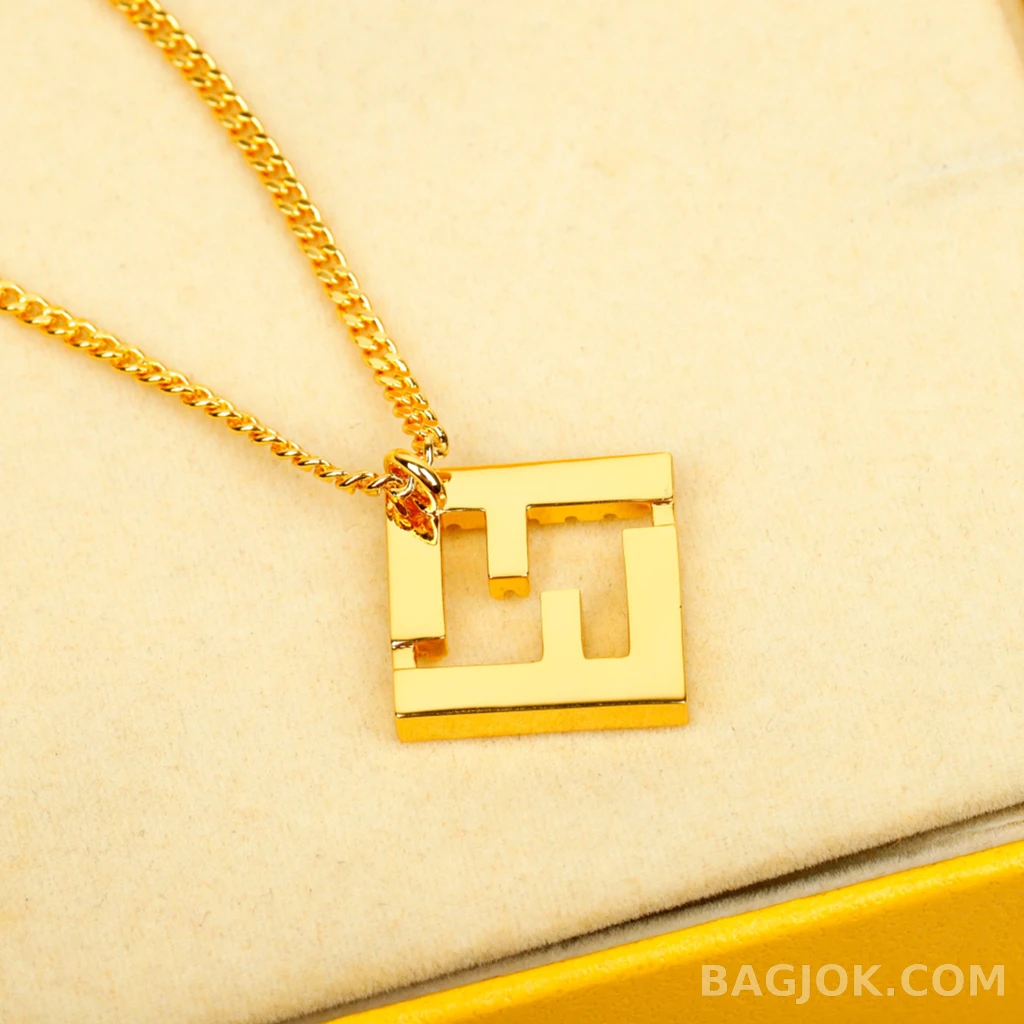 펜디 Fendi 로고 펜던트 목걸이 상세 이미지