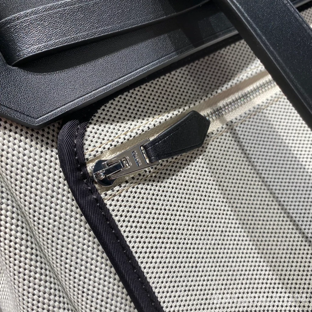 에르메스 Hermes A Dos Zip 백팩 상세 이미지