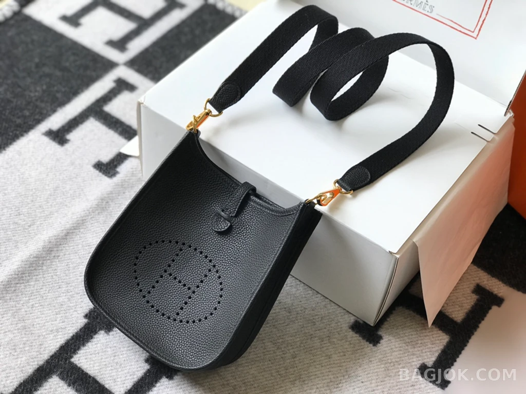 에르메스 Hermes 에블린 18 TC 카프스킨 ver.1 상세 이미지