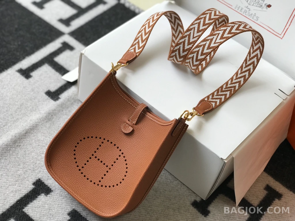 에르메스 Hermes 에블린 18 TC 카프스킨 ver.1 상세 이미지