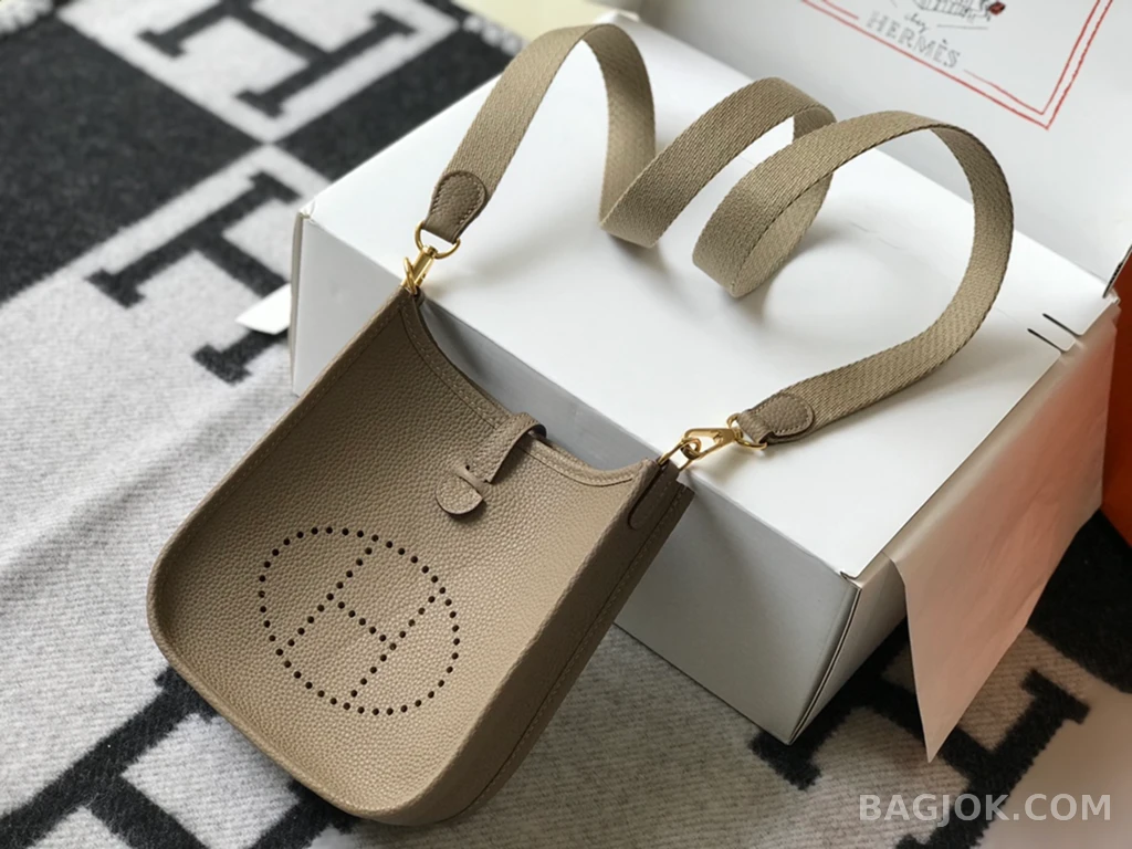 에르메스 Hermes 에블린 18 TC 카프스킨 ver.1 상세 이미지
