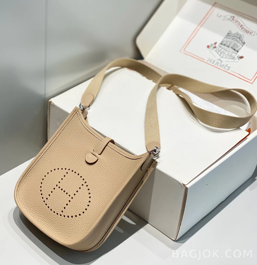 에르메스 Hermes 에블린 18 TC 카프스킨 ver.3 상세 이미지