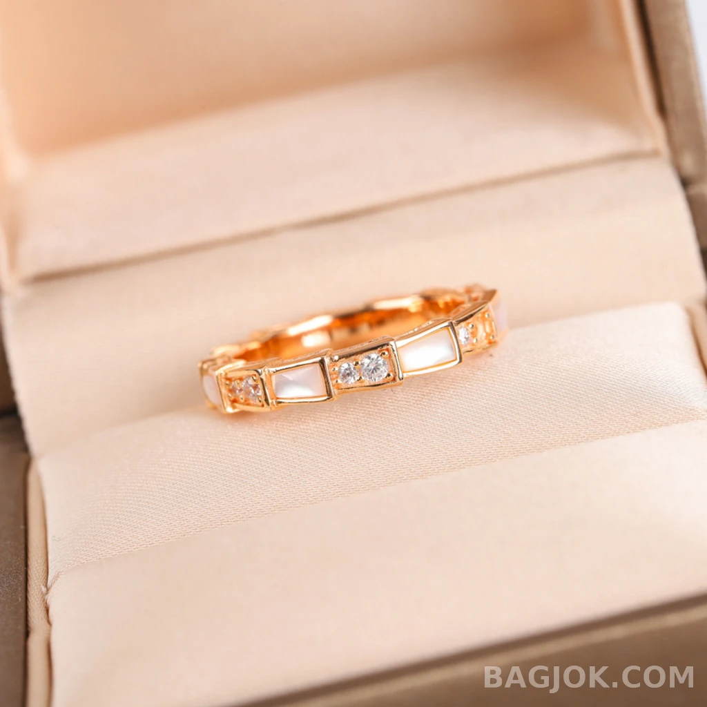 불가리 Bvlgari Serpenti 쉘 반지 상세 이미지