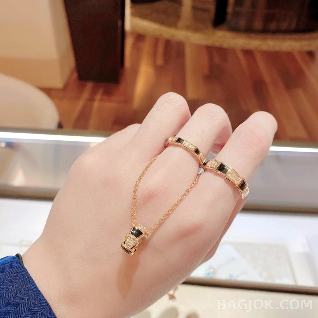 불가리 Bvlgari Serpenti 쉘 반지 상세 이미지