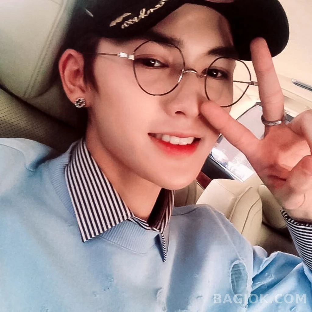 구찌 Gucci 인터로킹 G 실버 이어링 상세 이미지