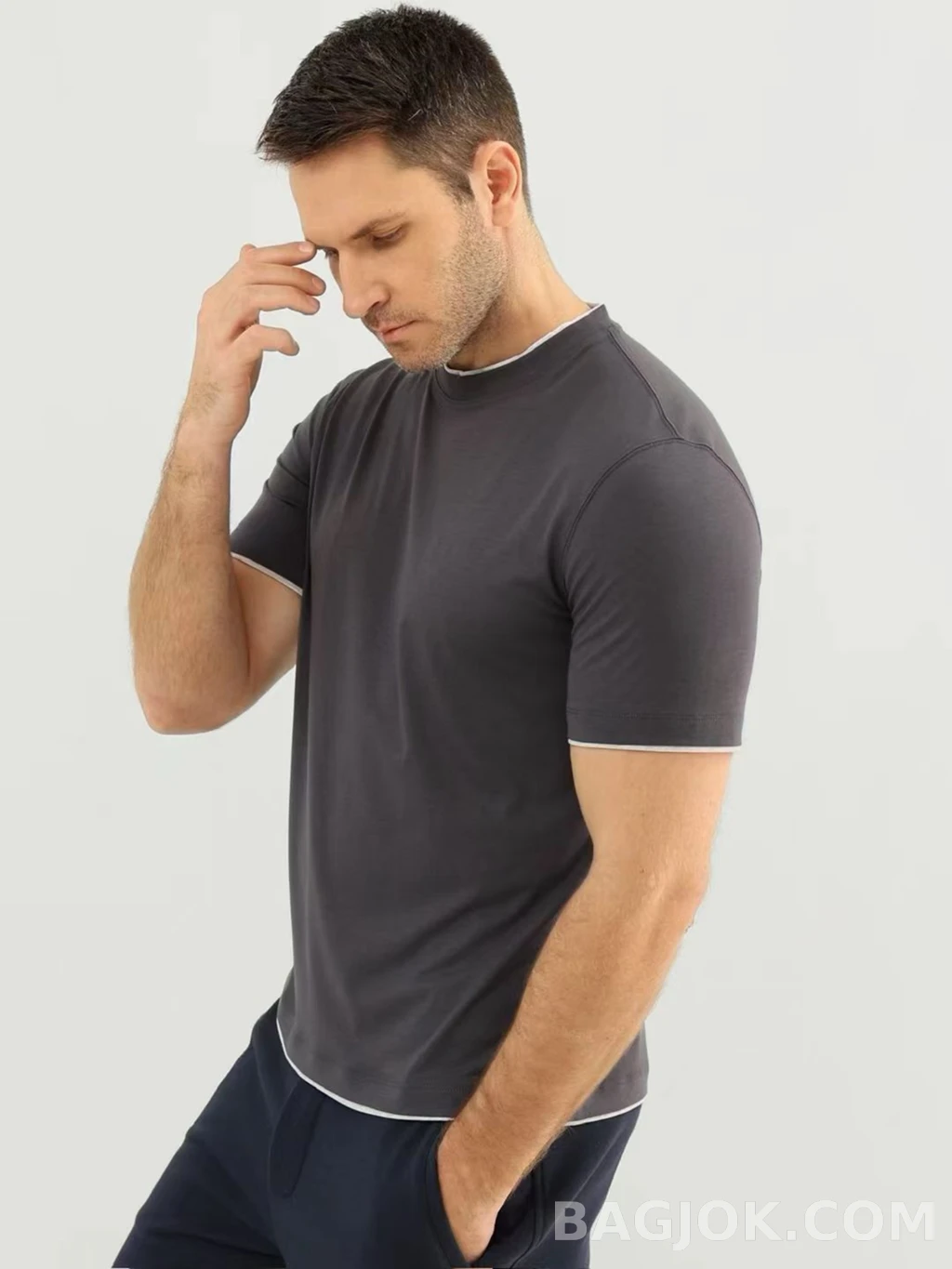 브루넬로 쿠치넬리 Brunello Cucinelli 코튼 크루넥 티셔츠 상세 이미지