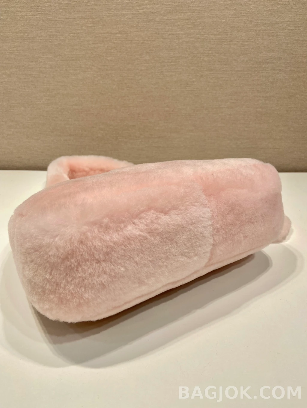 프라다 Prada 호보 퍼 백 상세 이미지