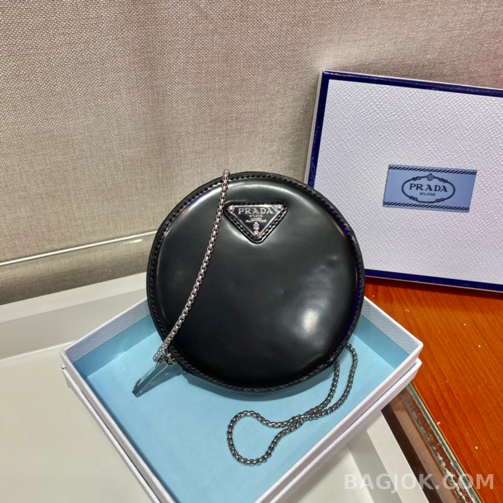 프라다 Prada 미니 라운드 코인 파우치 상세 이미지