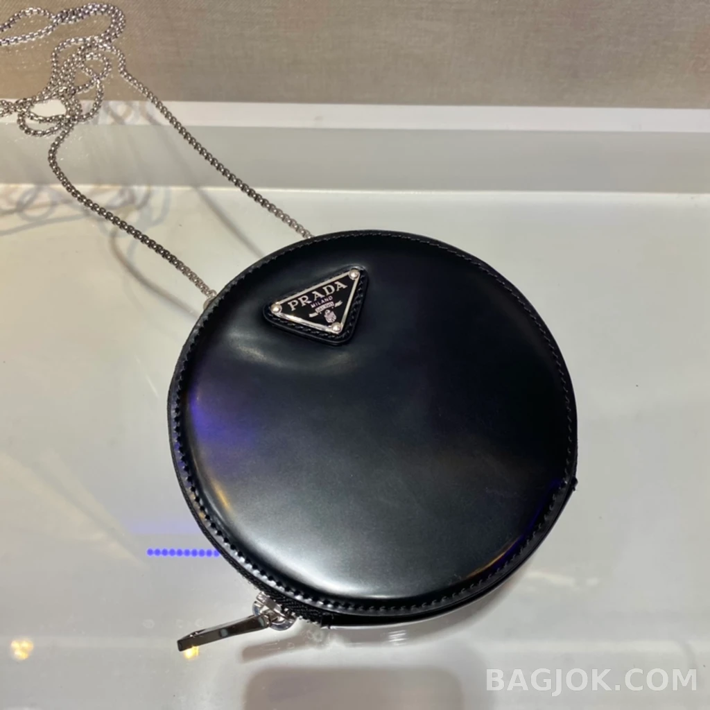 프라다 Prada 미니 라운드 코인 파우치 상세 이미지