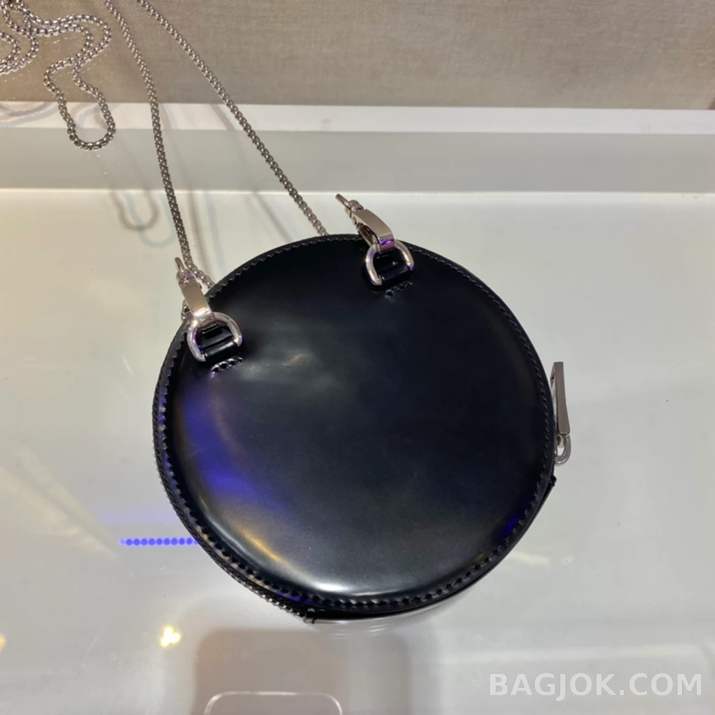 프라다 Prada 미니 라운드 코인 파우치 상세 이미지