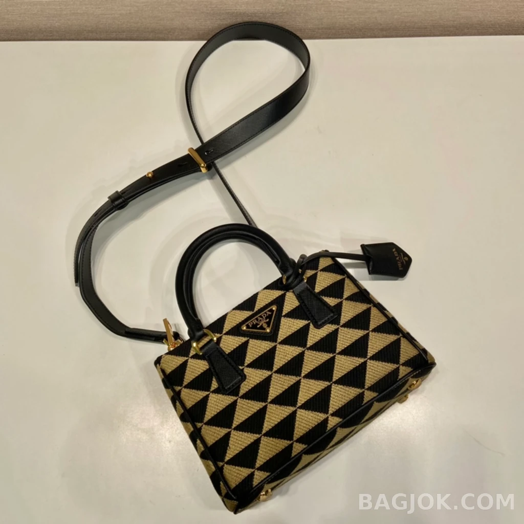 프라다 Prada 자수 패브릭 미니 갤러리아 백 사피아노 상세 이미지