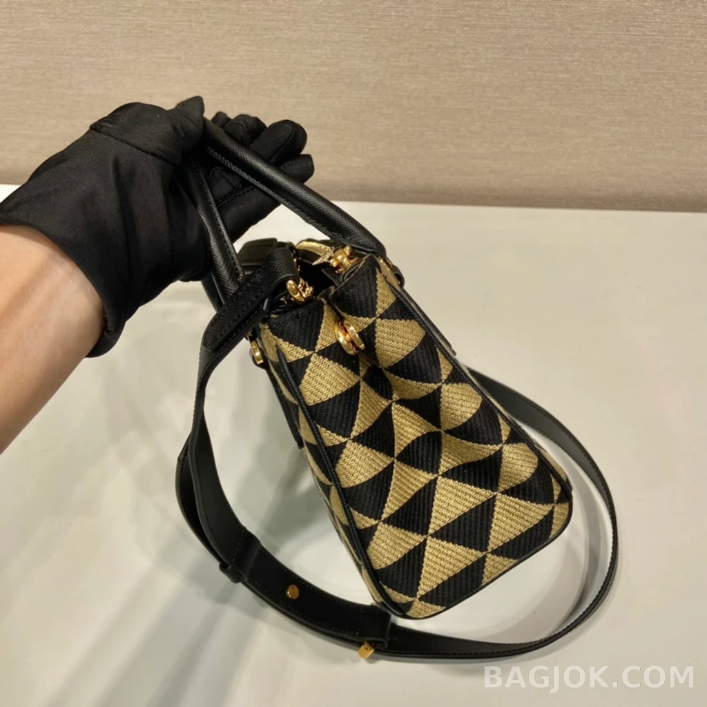 프라다 Prada 자수 패브릭 미니 갤러리아 백 사피아노 상세 이미지