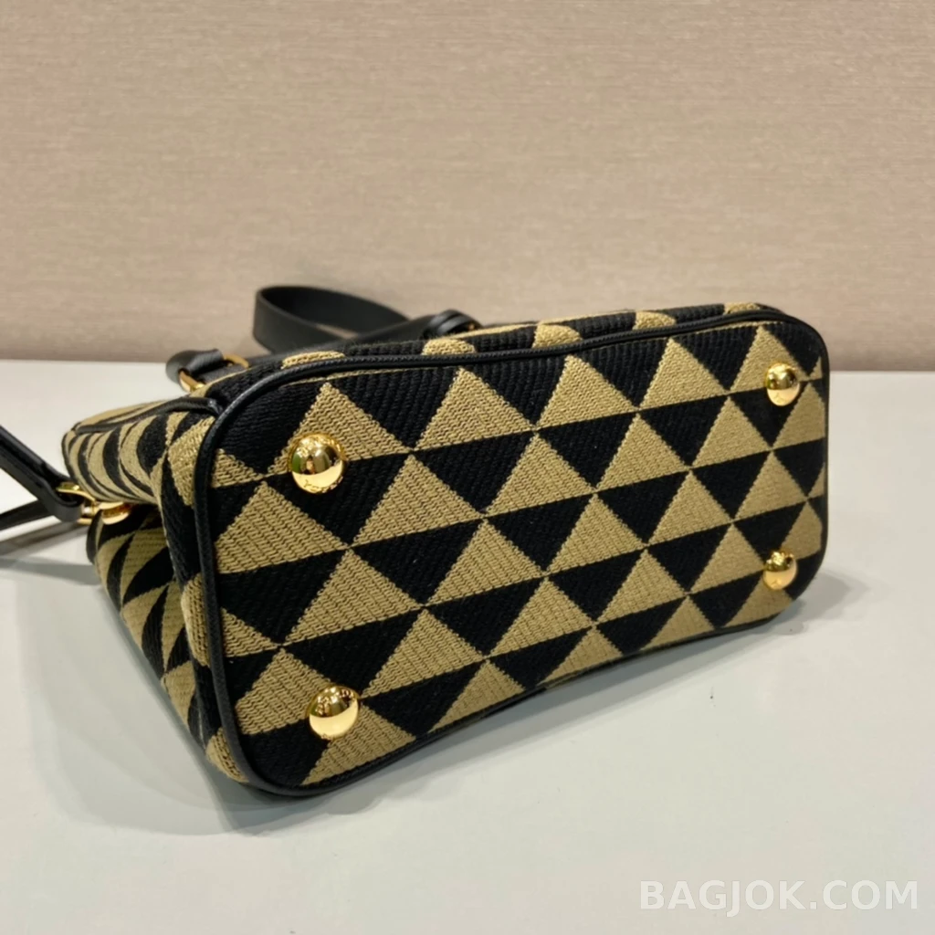 프라다 Prada 자수 패브릭 미니 갤러리아 백 사피아노 상세 이미지