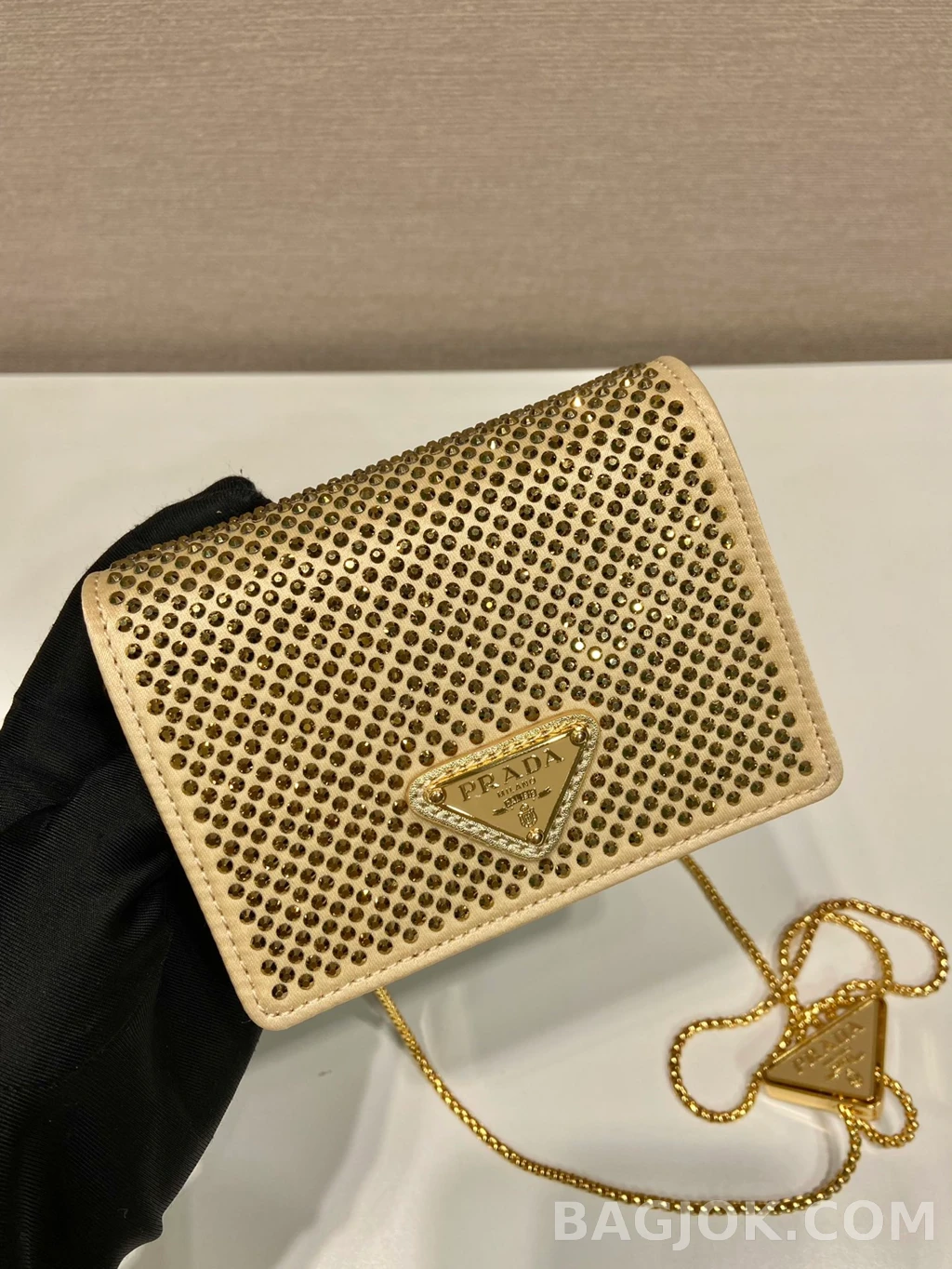 프라다  Prada 크리스탈 미니 체인백 상세 이미지