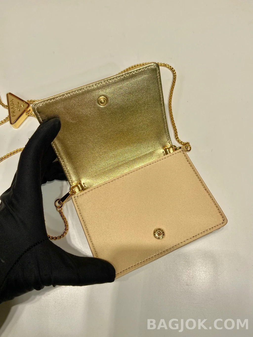 프라다  Prada 크리스탈 미니 체인백 상세 이미지