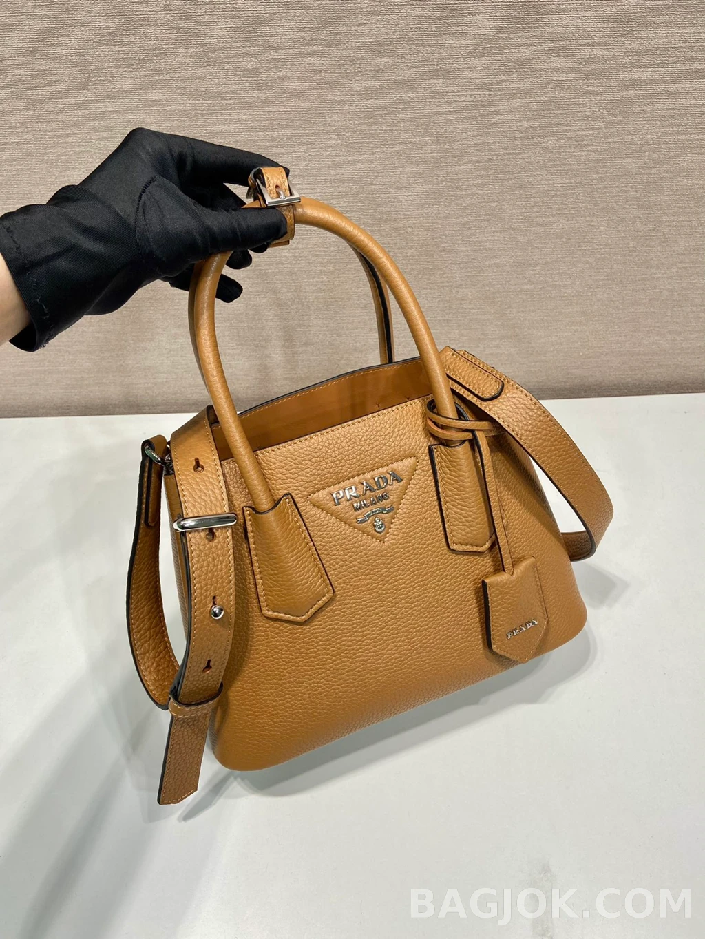 프라다 Prada 더블 쇼퍼백 디어그레인 상세 이미지